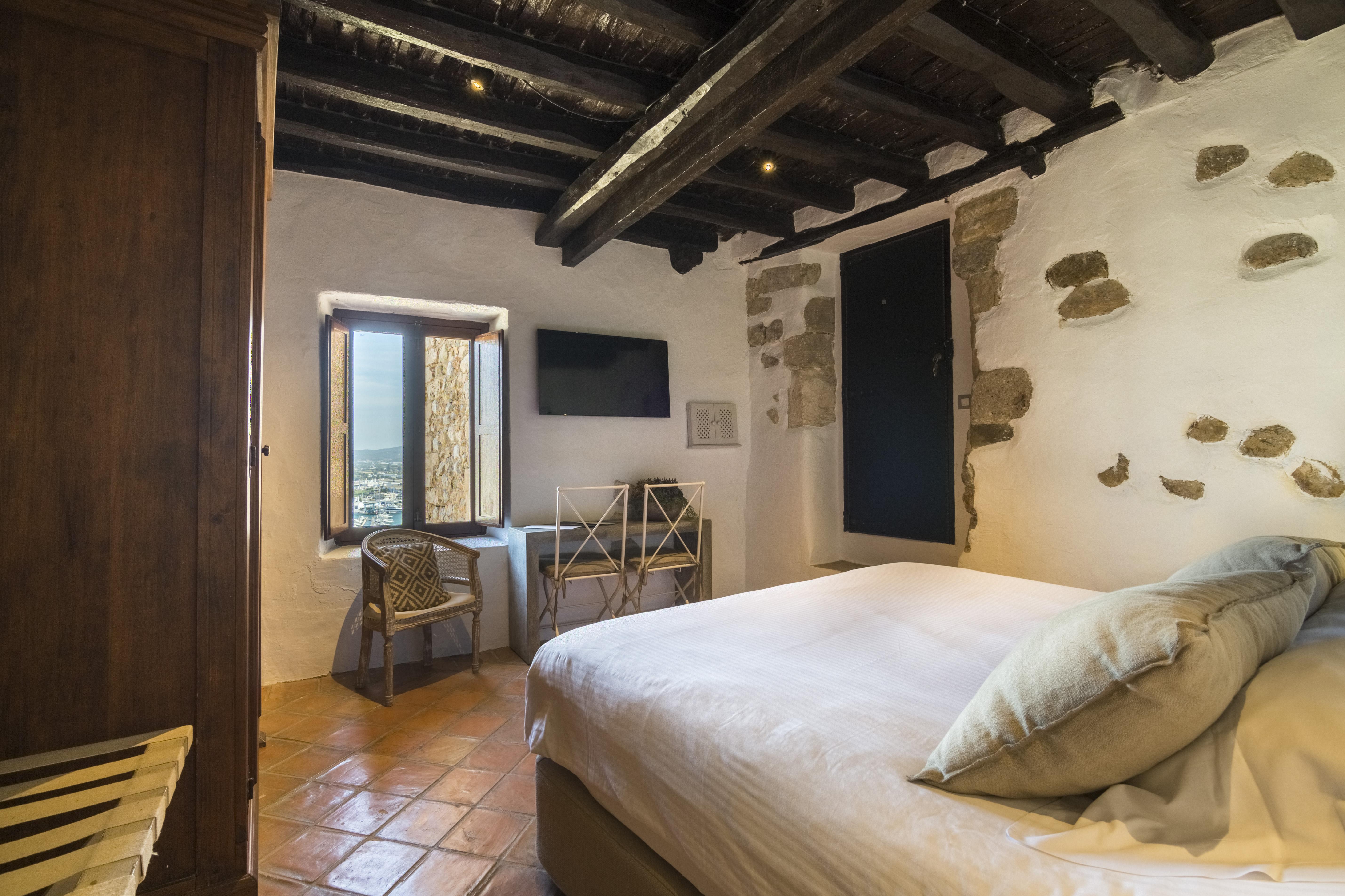 Hotel La Torre Del Canonigo - Small Luxury Hotels Ibiza Town Exterior photo