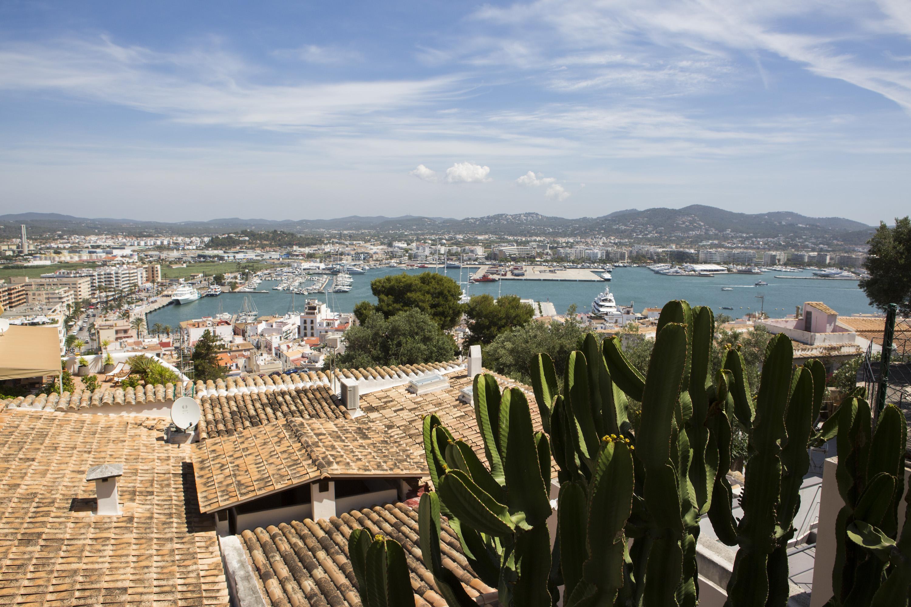 Hotel La Torre Del Canonigo - Small Luxury Hotels Ibiza Town Exterior photo
